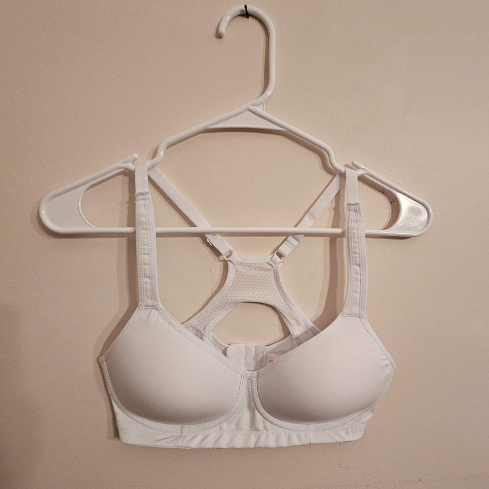 NWOT Joe Fresh White Sports Bra